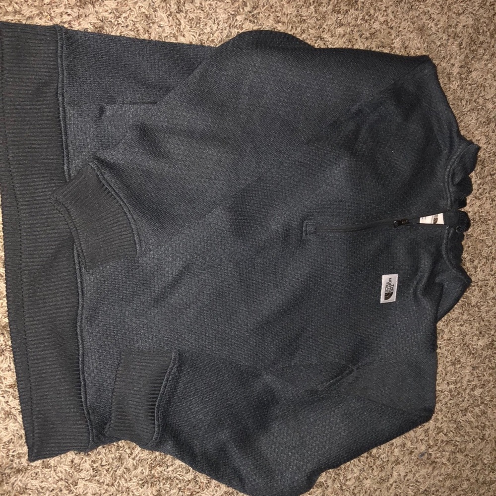 North face zip up half style